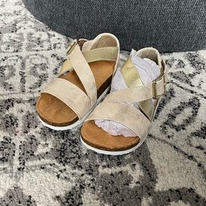 Jumping Jacks Hanna Soft Gold Metallic Sandals Size 8 EU 25 NEW